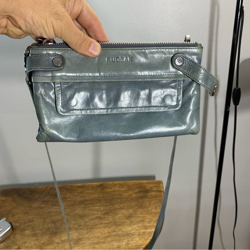 RUDSAK Gray Crossbody Bag with Textured Design
